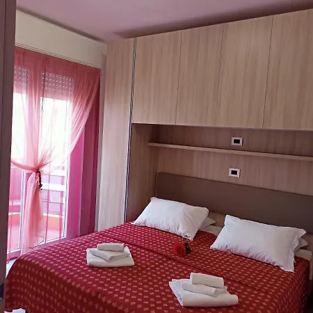 Carlo Apartment